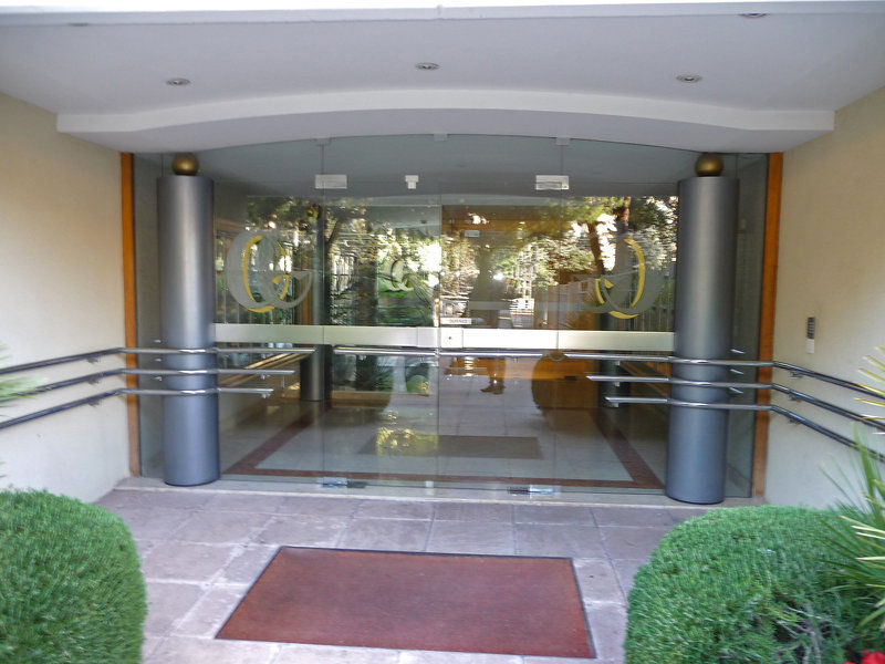 Golden Gates Hotel